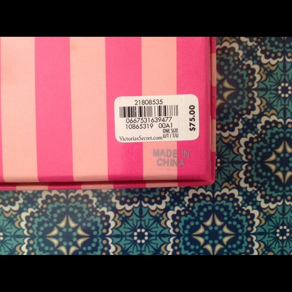 NWT Victoria's Secret Angel Wing Bracelets - Picture 5 of 5